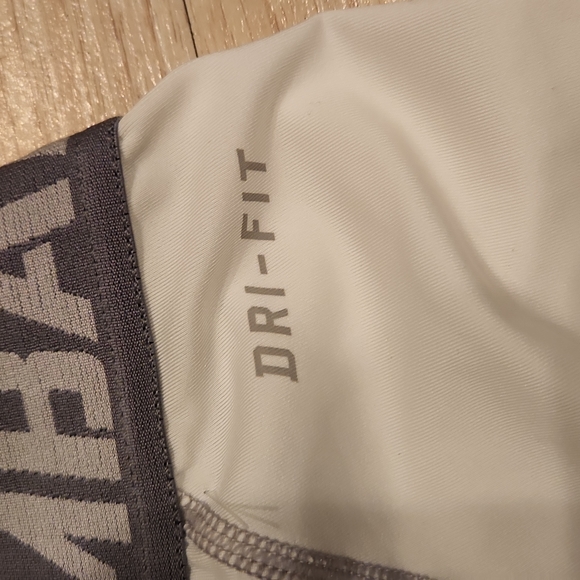 CONPETITION BASE LAYER - Picture 6 of 8